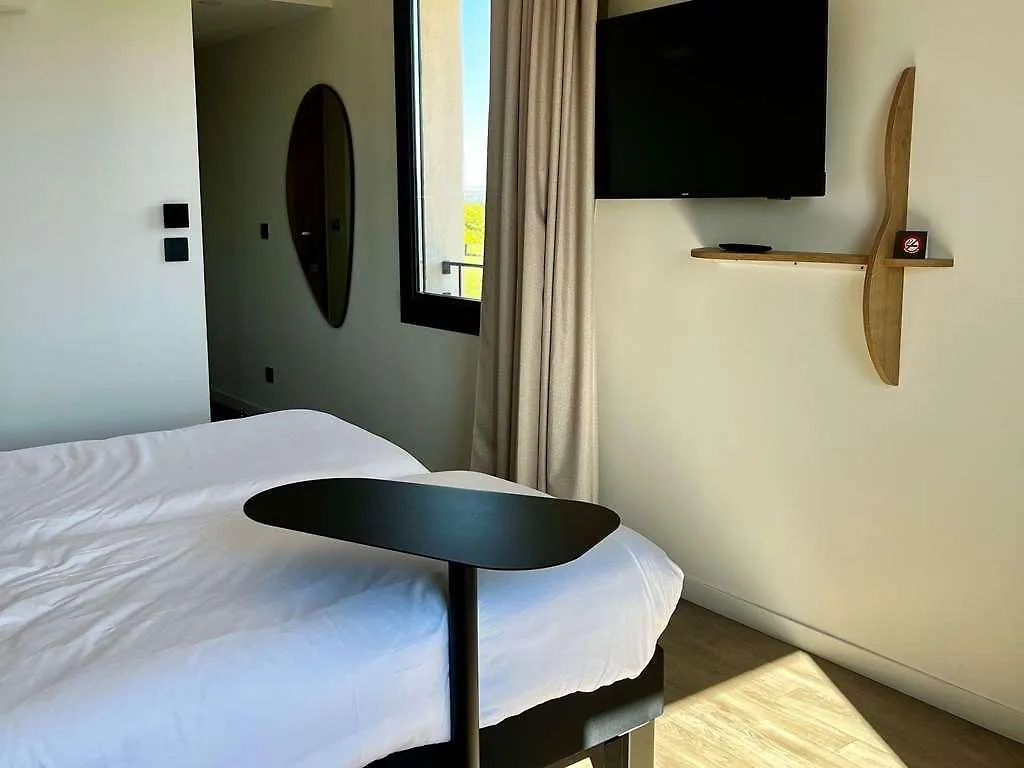 Hotel Ibis Styles Cabries Aix-En-Provence Tgv