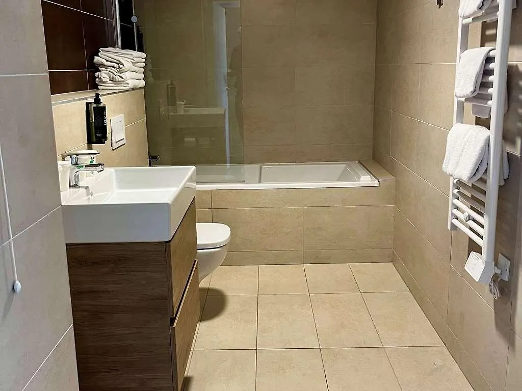 Hotel Ibis Styles Cabries Aix-En-Provence Tgv 0*,  Frankreich
