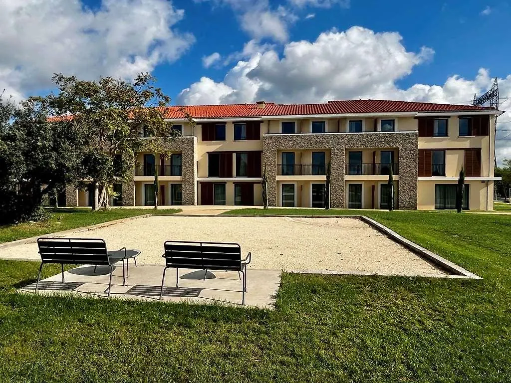 Hotel Ibis Styles Cabries Aix-En-Provence Tgv
