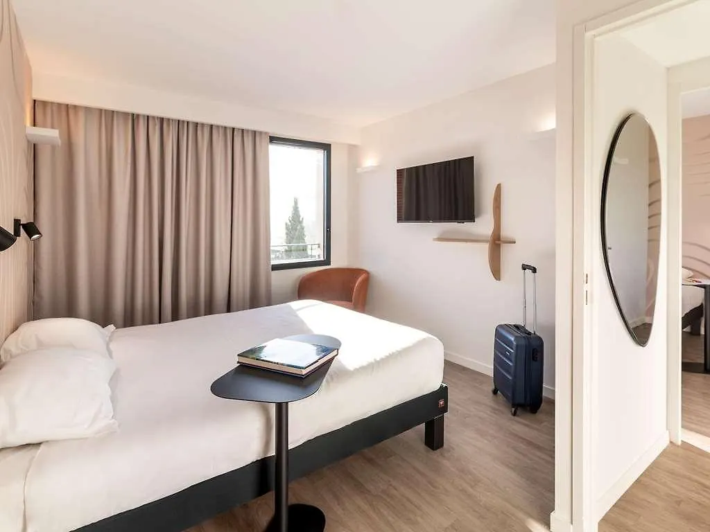 Hotel Ibis Styles Cabries Aix-En-Provence Tgv